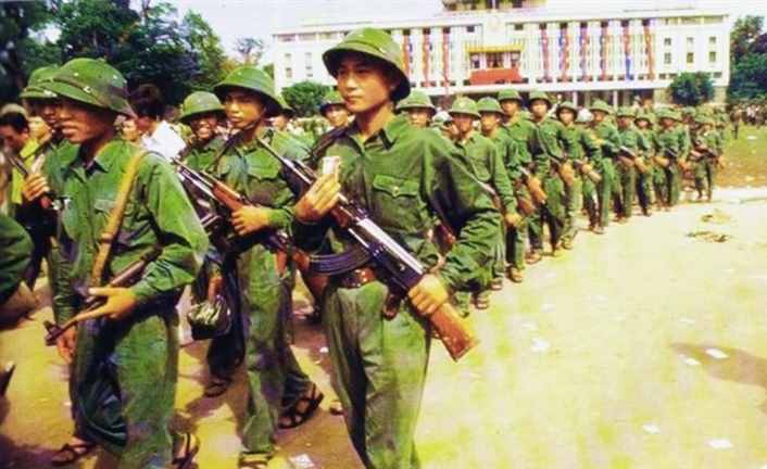 1979年，对越反击战，东线有6个军，西线为何只有3个军？