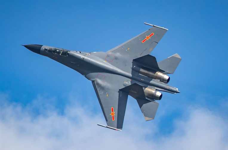 歼35战机即将定型！解放军海空军，到底需要多少架？