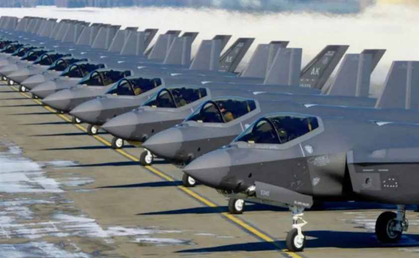 歼35战机即将定型！解放军海空军，到底需要多少架？