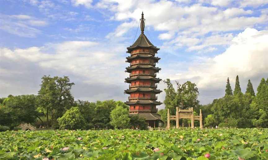 舍利飞轮英光普照，浙江湖州“塔中塔”传奇