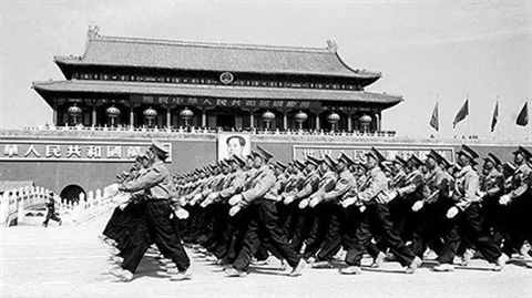 七十多年前共和国首次欢度“四大节庆”