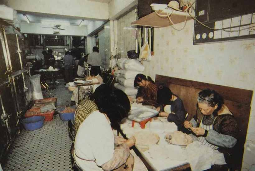 九龙城寨，曾有五万人挤在这个有传奇色彩的贫民窟
