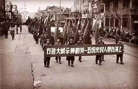 七十多年前共和国首次欢度“四大节庆”