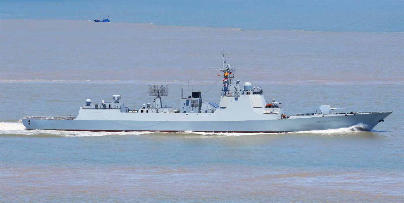 052D型海警船亮相，龙腾四海，7000吨级，到底有多强悍？