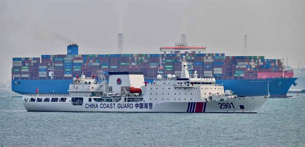 052D型海警船亮相，龙腾四海，7000吨级，到底有多强悍？