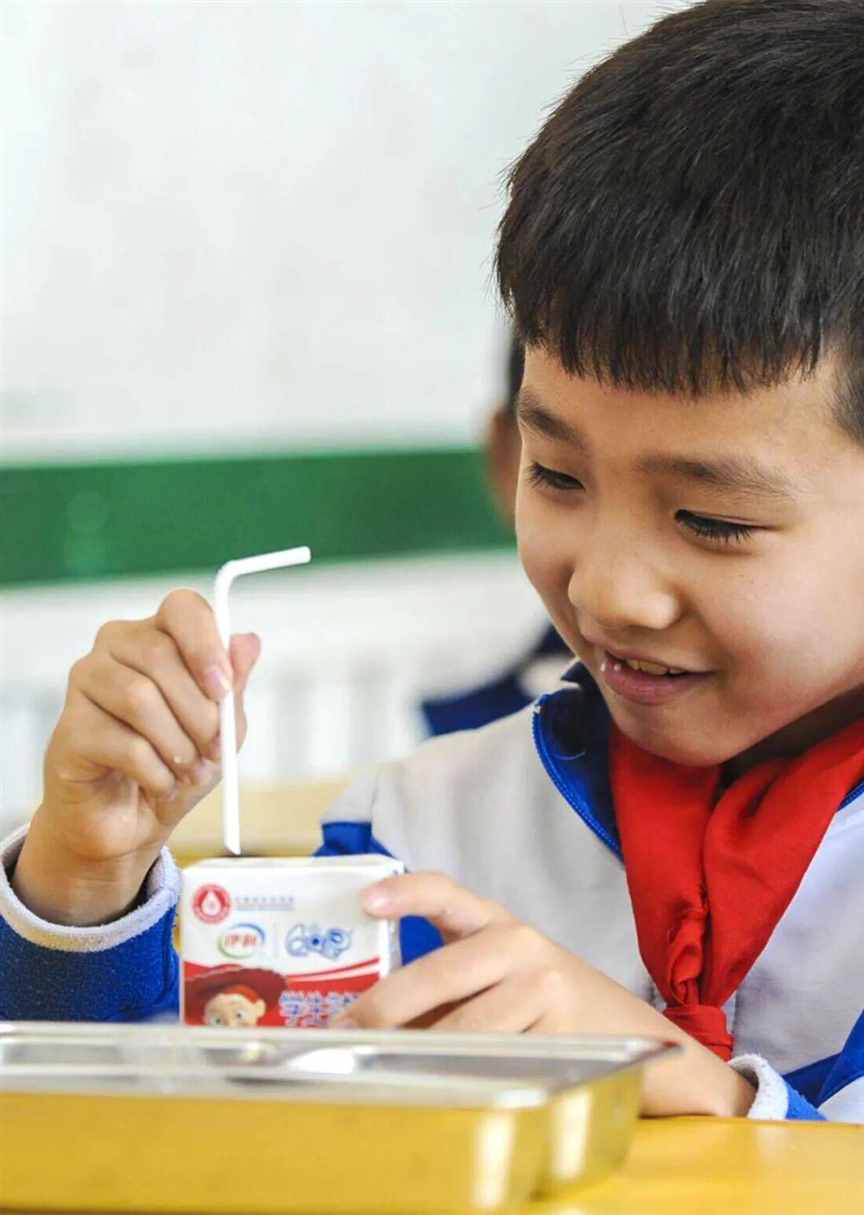 中国现在，非常缺奶 | 地球知识局