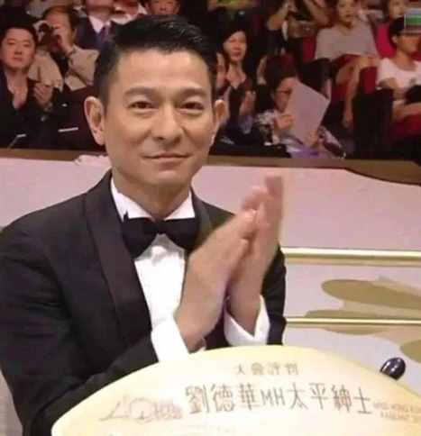 502人获港府授勋颁奖！“大紫荆勋贤”“太平绅士”“爵士”，这些都是什么意思？