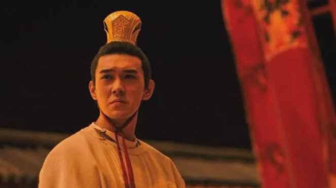 处处合理，又处处诡异
