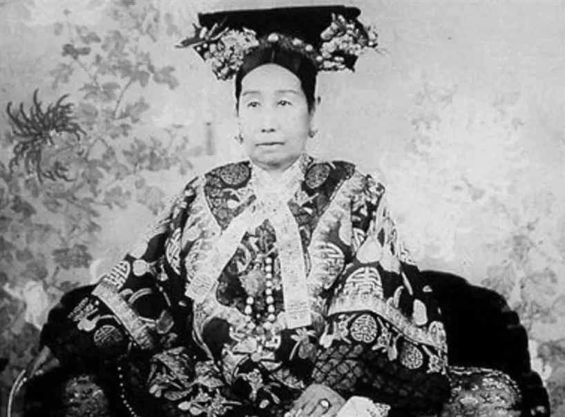 大清候补皇帝，活到了1942年